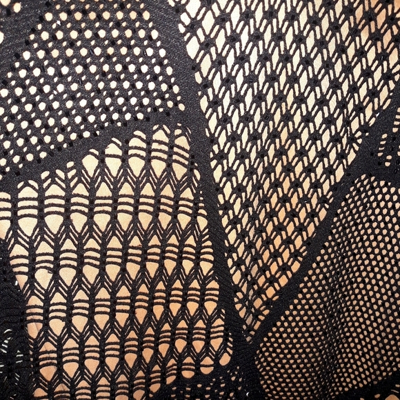 Black net patchwork lightly beaded dress - Picture 7 of 8